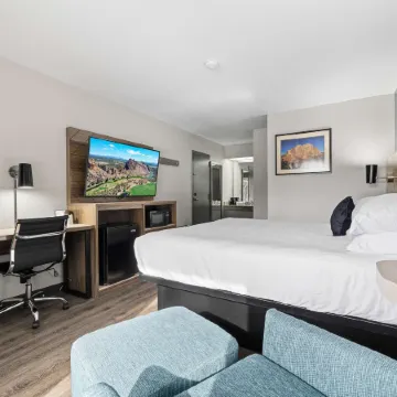 Red Lion Inn & Suites Deschutes River Bend