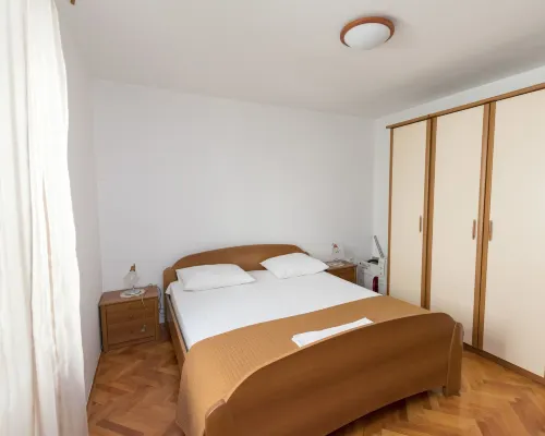 Apartment Tome Hotels in Primosten