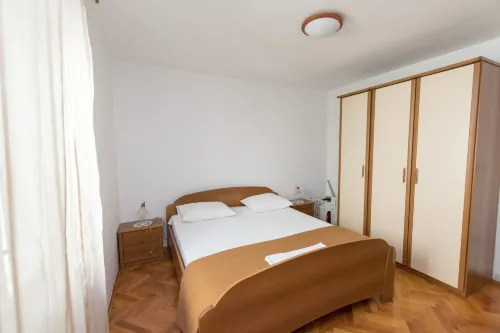 Apartment Tome - 3-Star