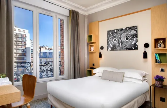 巴黎貓頭鷹酒店（地鐵12號線）