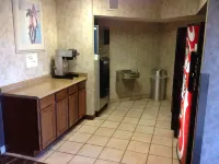 Plano Inn & Suites