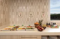 Hampton by Hilton Malaga Martiricos - 조식 운영