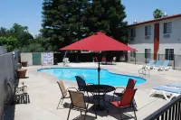Quality Inn & Suites Fresno Northwest - Pools