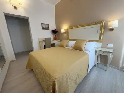 Residenza Briati Hotels near Rio San Barnaba