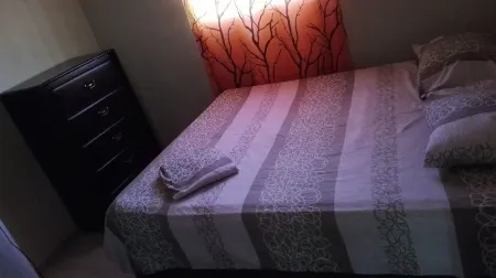 Bright and Youth Condo with Hot Water Отели рядом с достопримечательностью «Маяк Колумба»