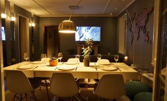 Luxury Apartment Eqanimity