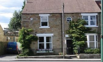 Moor End House Bed & Breakfast