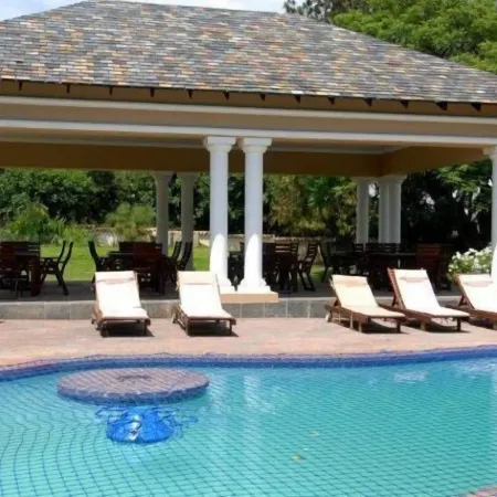Attaché Guest Lodge & Health Spa