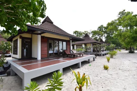Koh Mook Sivalai Beach Resort Отели в г. Koh Libong