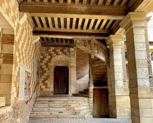 Le Charmant Paillot  Hyper centre classé Hôtels à proximité de : Maison de l'outil et de la pensée ouvrière