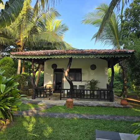 Ginger Harmony Guesthause and Café