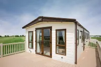 Newperran Holiday Resort by Away Resorts - 2-Star