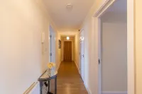 2 Bedroom Penthouse, Clockhouse, Hoddessdon - Wifi