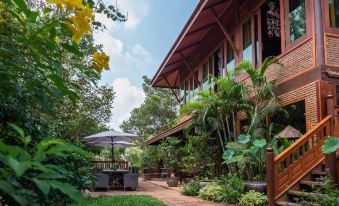 Cattani's Riverside Home