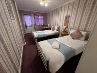 All Seasons Guest House Gatwick & Airport Parking