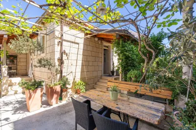 弗朗公寓旅館 住宿飯店