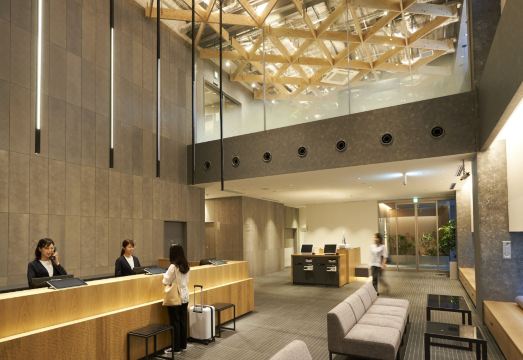 크로스 라이프 하카타 야나기바시