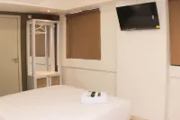 Minimalist Design Studio at Meikarta Apartment - 2-Star