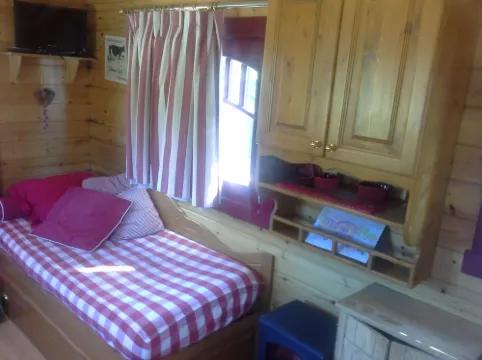 魯羅特小屋旅館酒店