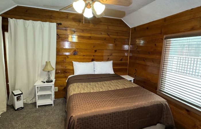 Crest Lodge Historic Mountain Inn