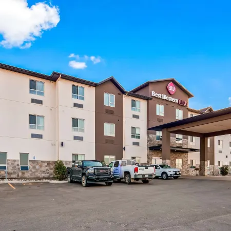 Best Western Plus Moosomin Hotel Отели в г. Мусомин