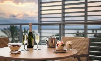 Pure Salt Residences