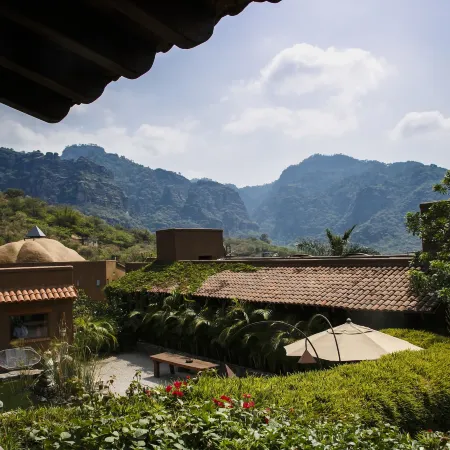 Hostal de la Luz - Spa Holistic Resort