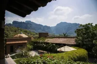 Hostal de la Luz - Spa Holistic Resort - Mountain view