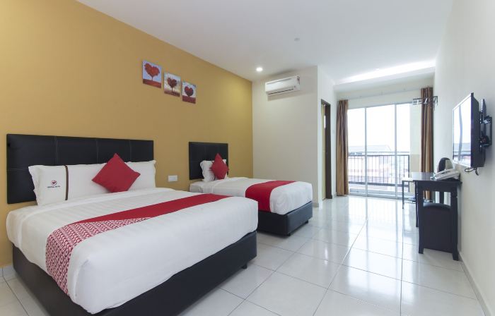 Central Hotel