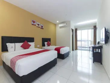 Central Hotel