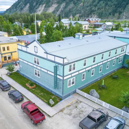 Holland America Dawson City Inn