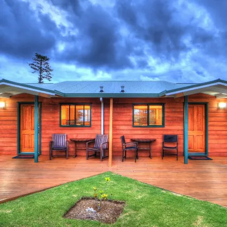 Endeavour Lodge