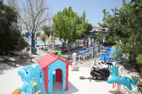 マヴィ レストラン & アパートメンツ 1