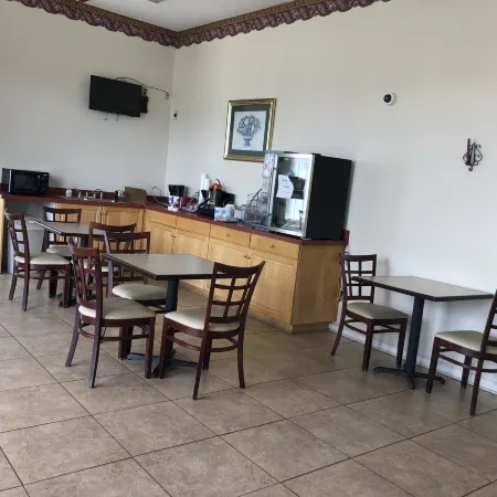 Clairmont Inn