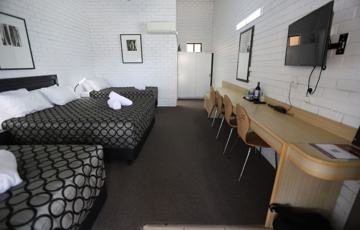 The Town House Motor Inn