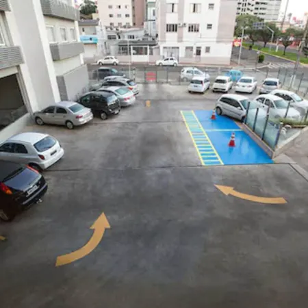 Mogano Business Hotel- Eletroposto