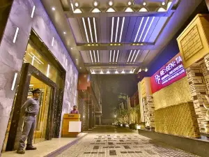 坎普爾水晶雷珍塔中央飯店