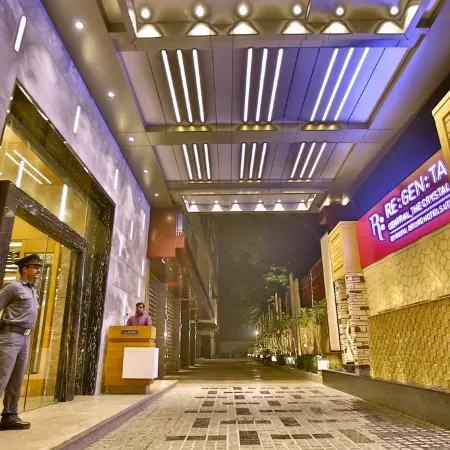 Regenta Central the Crystal Kanpur,