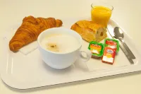 Premiere Classe Dijon Nord - ZÉNITH - breakfast
