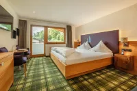 Kräuterhotel Hochzillertal Hotels in Gemeinde Stumm