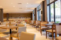 JL Hotel by Bourbon - breakfast