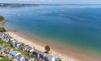 Swn Y Tonnau - Sea Front Apartment Spectacular Sea Views Parking Direct Beach Access