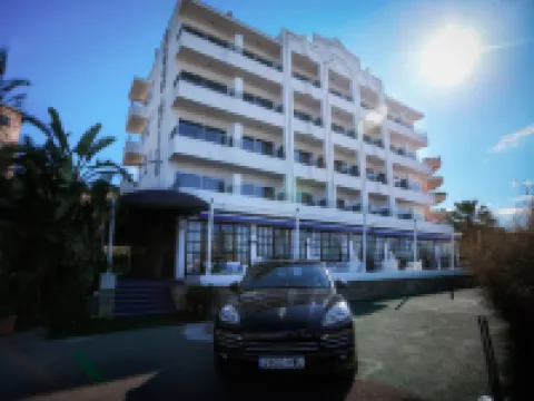 航海飯店 Porto di Ibiza (Puerto de Ibiza)附近的飯店