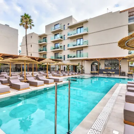 Cabana Blu Hotel & Suites