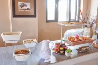 Agama Lodge - breakfast
