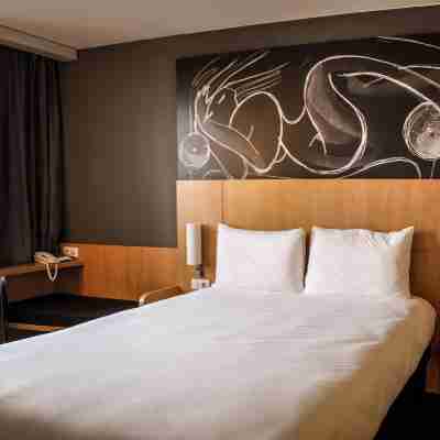 Ibis Saint-Genis-Pouilly Genève Rooms