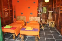 Mucumbli Hotels in Lemba