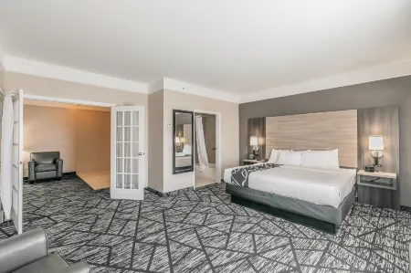 La Quinta Inn & Suites by Wyndham Granbury