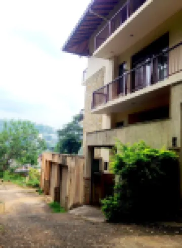 裏奇湖住宅酒店