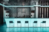 The Ibiza Twiins - - bar